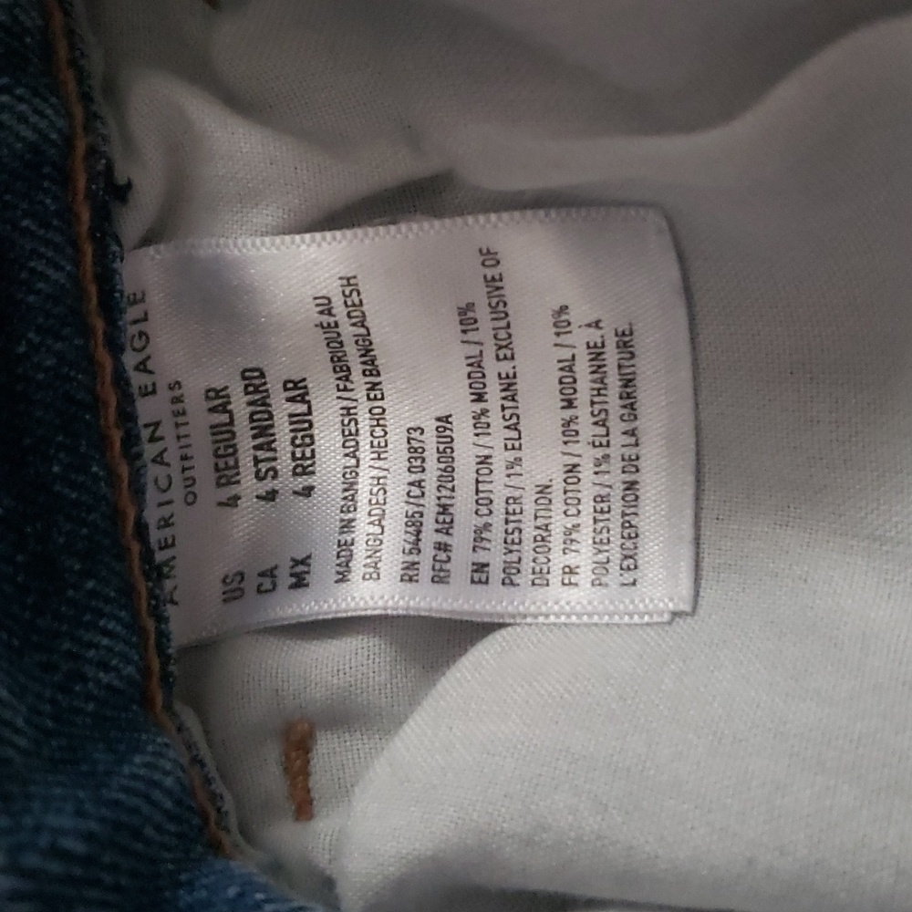 AE Highest Rise Mom Jeans Sz 4 - Picture 7 of 7